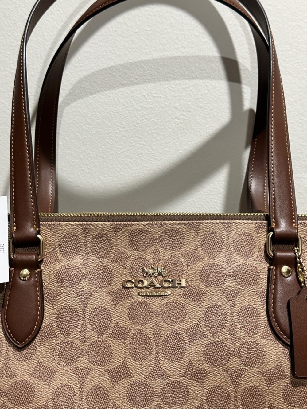Coach City Tote Bag In Signature Canvas - Picture 2 of 10